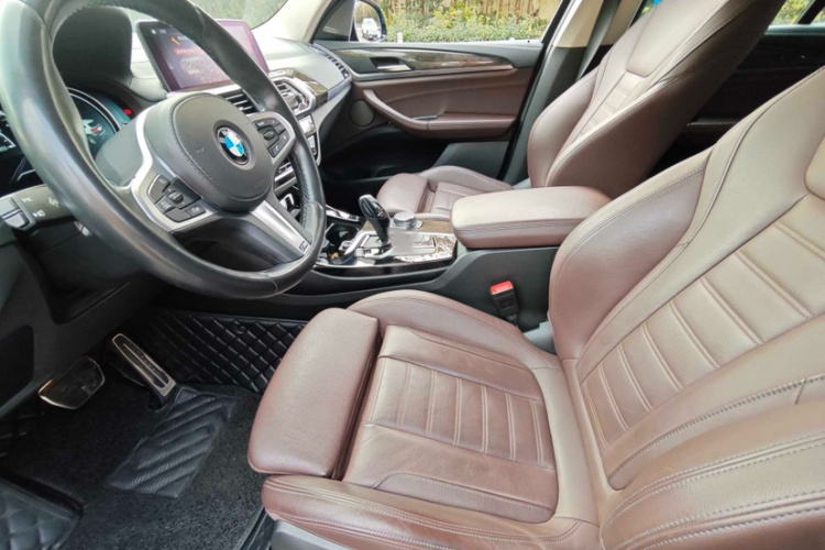 宝马X3 2019款 xDrive30i 领先型 M运动套装中控内饰7007