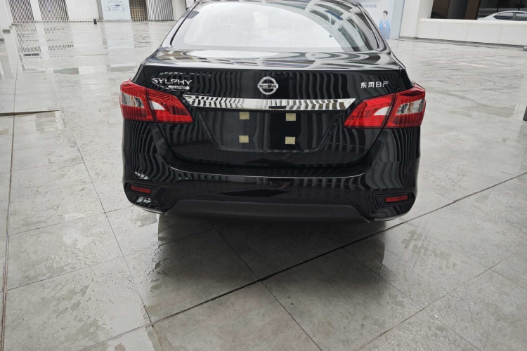 日产 轩逸 2024款 改款三 经典 1.6XE CVT舒适版车身外观6006