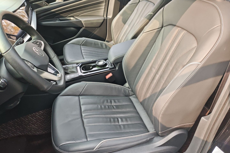 大众 帕萨特 2022款 330TSI 星空精英版局部细节19