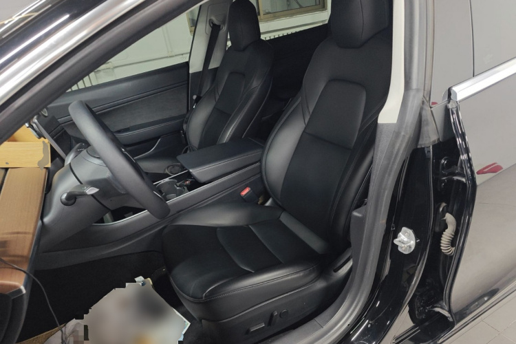 特斯拉 Model 3 2019款 标准续航后驱升级版中控内饰19