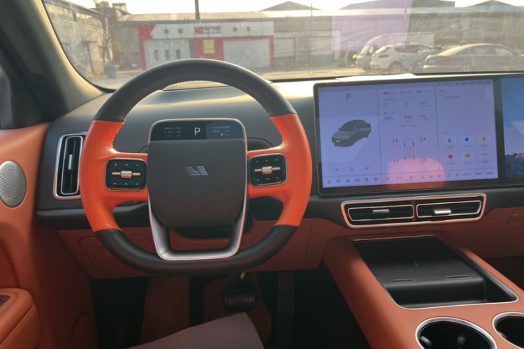 理想汽车 理想L7 2023款 Pro中控内饰7005