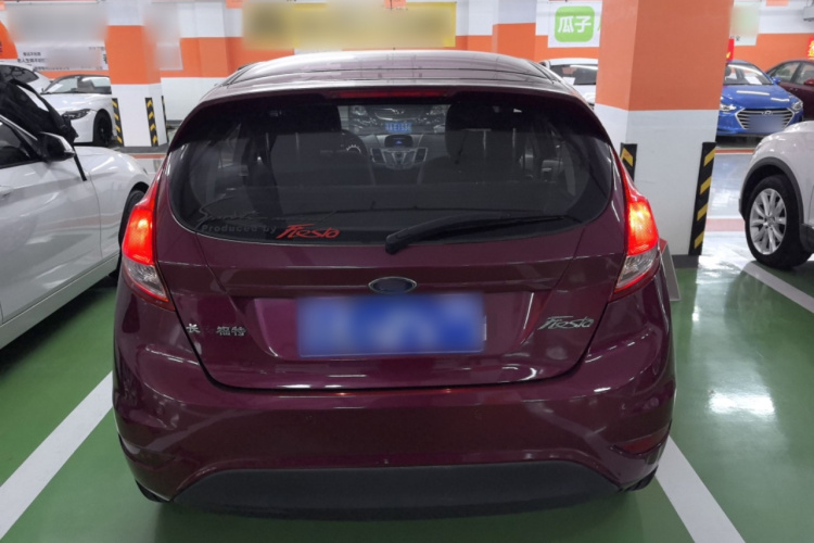 福特 嘉年华 2013款 两厢 1.5L 自动时尚型车身外观6004