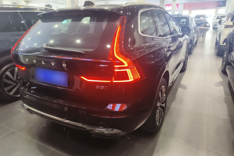 沃尔沃XC60 2025款 B5 四驱智远豪华版车身外观6005