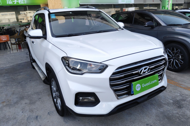 北京现代ix35 2019款 2.0L 自动两驱智勇·畅享版 国VI车身外观3