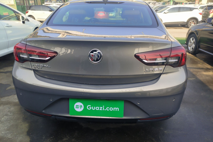 别克 君威 2017款 20T 精英型车身外观6