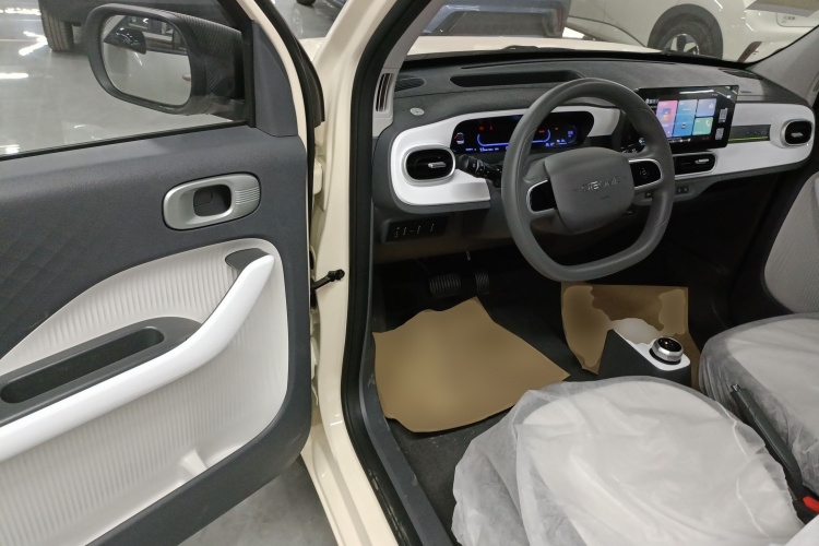 吉利银河 熊猫 2025款 210km 元气熊中控内饰20