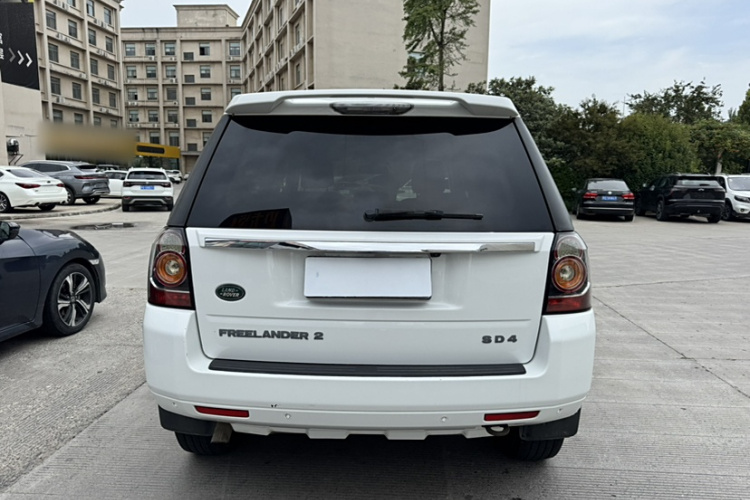 路虎 神行者2 2013款 2.2T SD4 SE柴油版车身外观6002