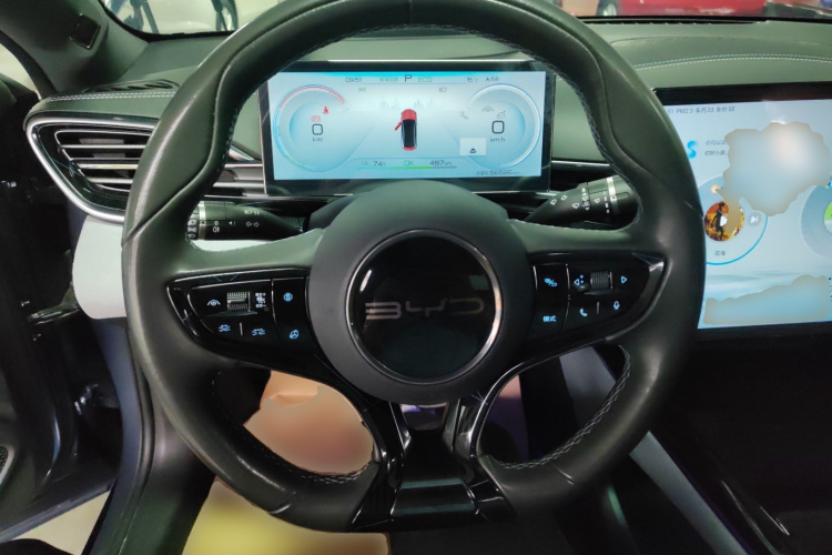 比亚迪 海豹 2022款 700km 长续航后驱版中控内饰13
