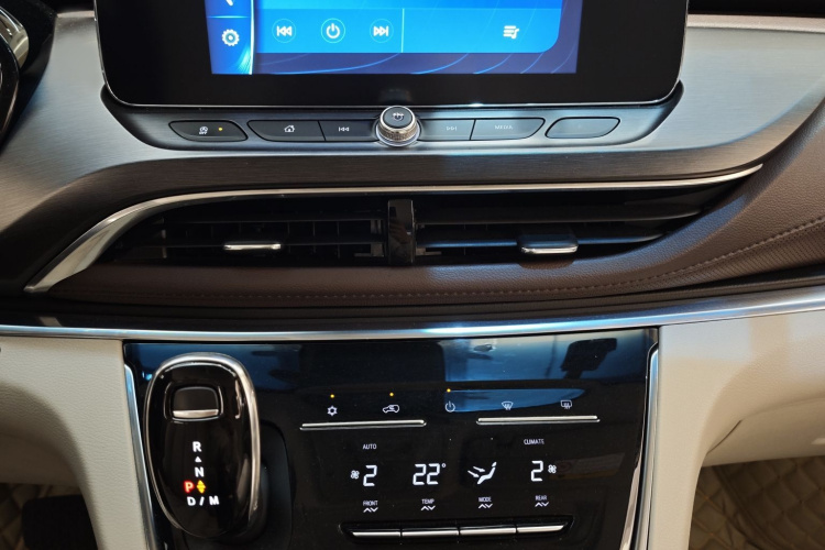 别克GL8 2021款 陆上公务舱 652T 舒适型局部细节16