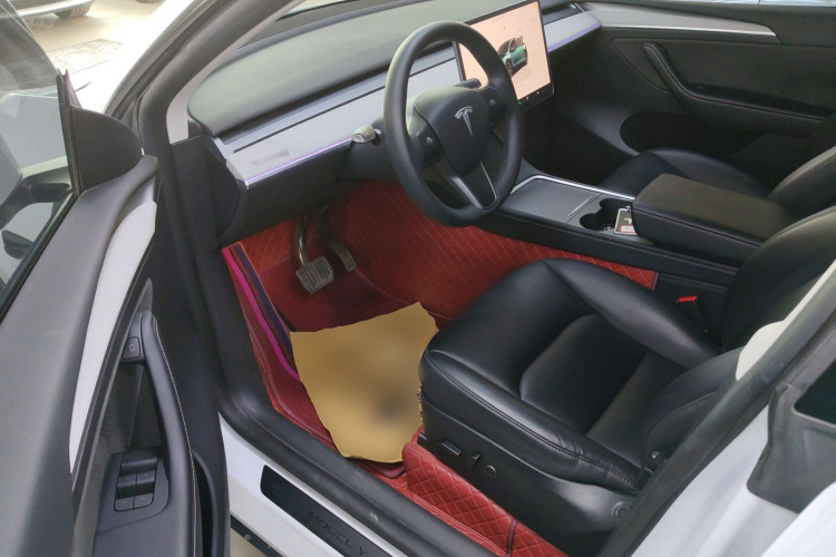 特斯拉 Model Y 2024款 后轮驱动版中控内饰7003