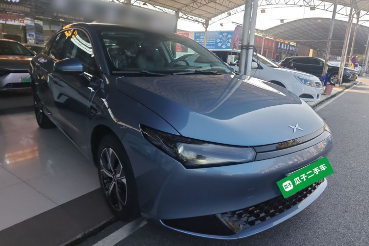 小鹏P5 2024款 500智行版车身外观3