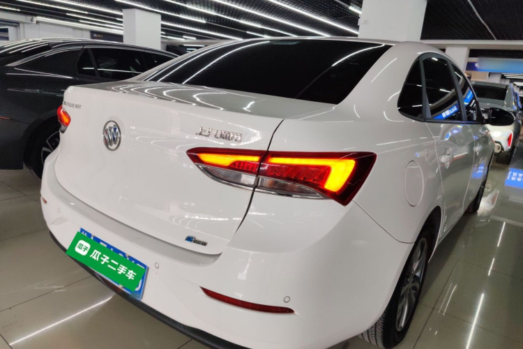 别克 英朗 2021款 改款 1.3T 自动轻混动精英型车身外观7