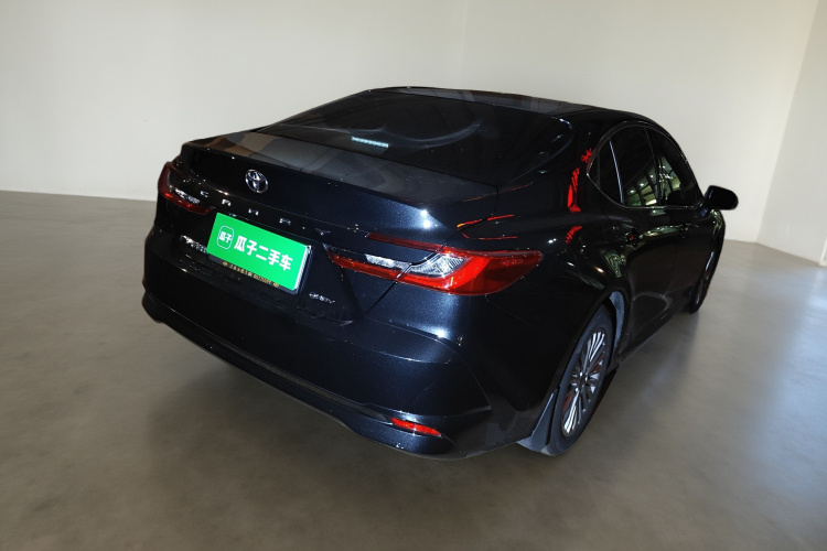 丰田 凯美瑞 2024款 双擎 2.0HE 精英版车身外观7