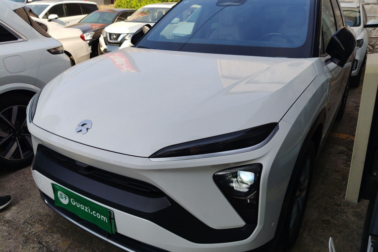 蔚来ES6 2020款 455KM 运动版车身外观1