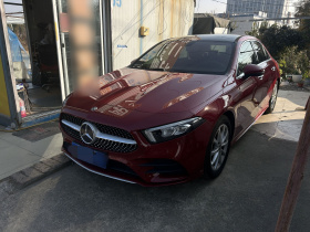 奔驰A级 2020款 A 200 L 运动轿车