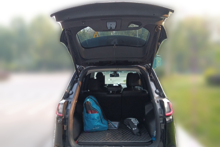 Jeep 自由光 2019款 2.0T 两驱智享版 国VI中控内饰23