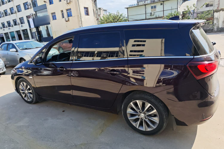 别克GL6 2021款 323T 轻混动互联豪华型车身外观4