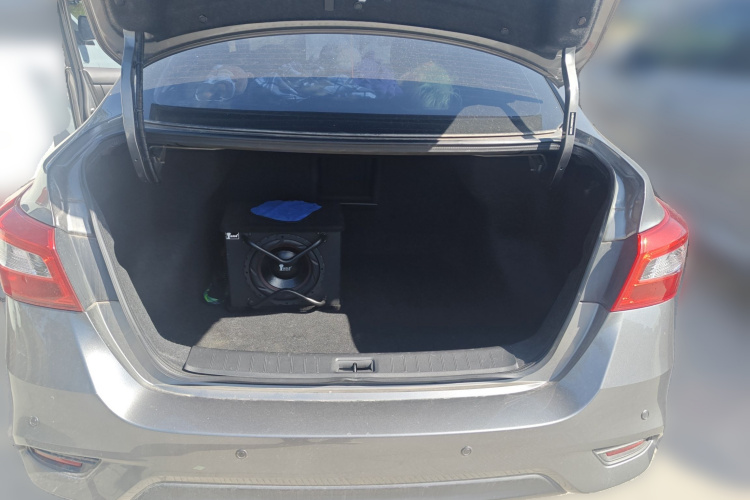 日产 轩逸 2022款 经典 1.6XL CVT豪华版局部细节23