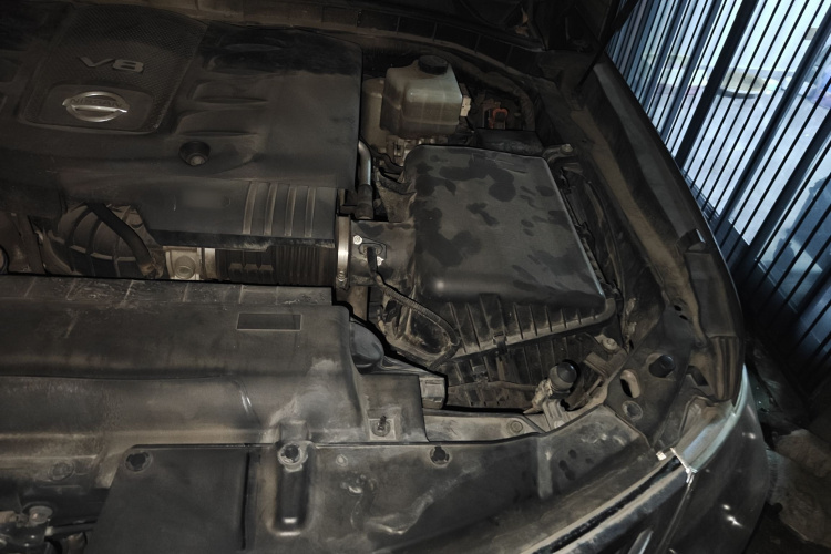 日产 途乐 2017款 5.6L 标准型局部细节9007