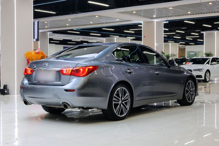 英菲尼迪Q50 2014款 3.7L 豪华运动版车身外观6010