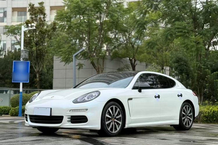 保时捷 2016款 Panamera Edition 3.0T车身外观6005