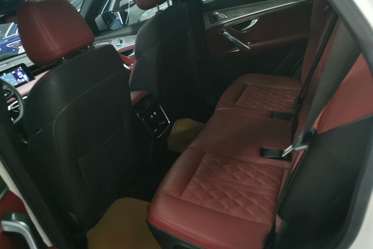 捷途X70 PLUS 2023款 1.6T DCT强者PRO+ 5座中控内饰7004