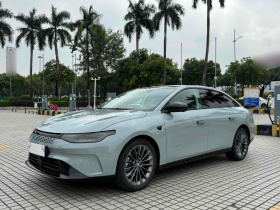 零跑汽车 零跑C01 2024款 增程 316尊享版