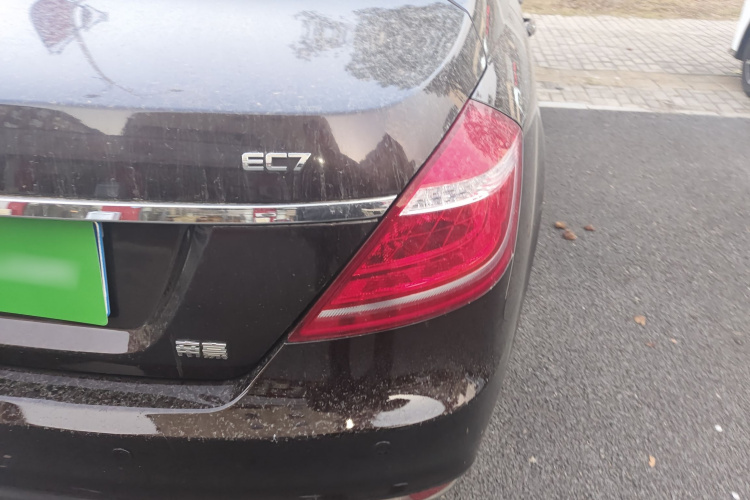 吉利汽车 帝豪 2015款 三厢 1.5L 手动向上版车身外观6005