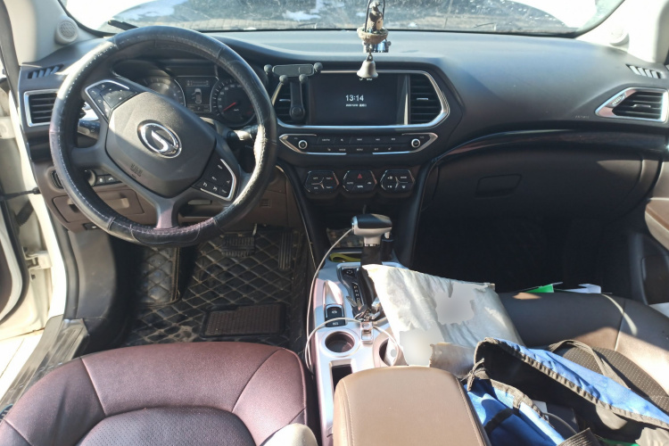 广汽传祺 传祺GS4 2017款 235T 自动两驱豪华智联版中控内饰12