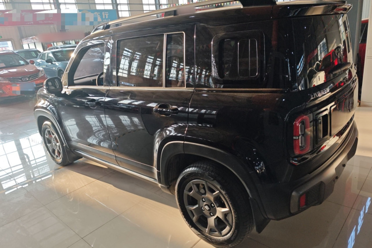 宝骏悦也Plus 2025款 旗舰版 5座车身外观4