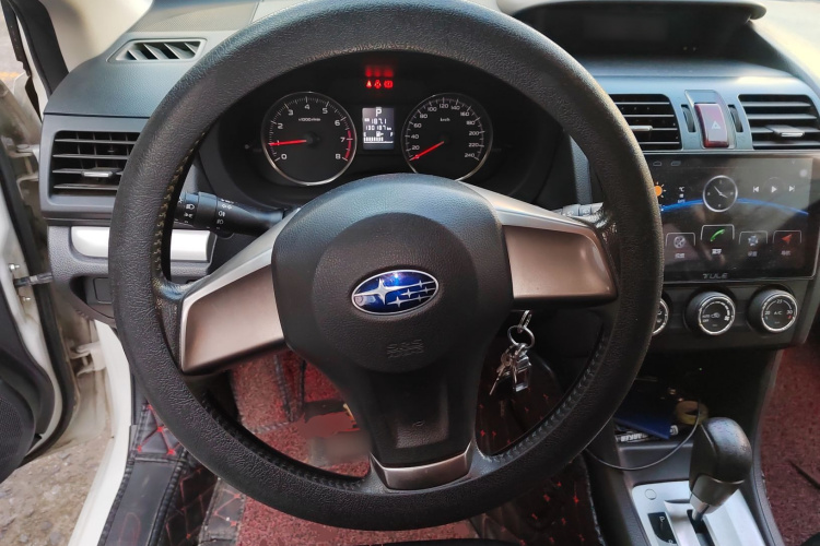 斯巴鲁XV 2014款 2.0i 舒适版中控内饰13