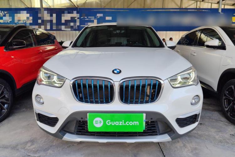 宝马X1新能源 2019款 xDrive25Le 里程升级版车身外观2