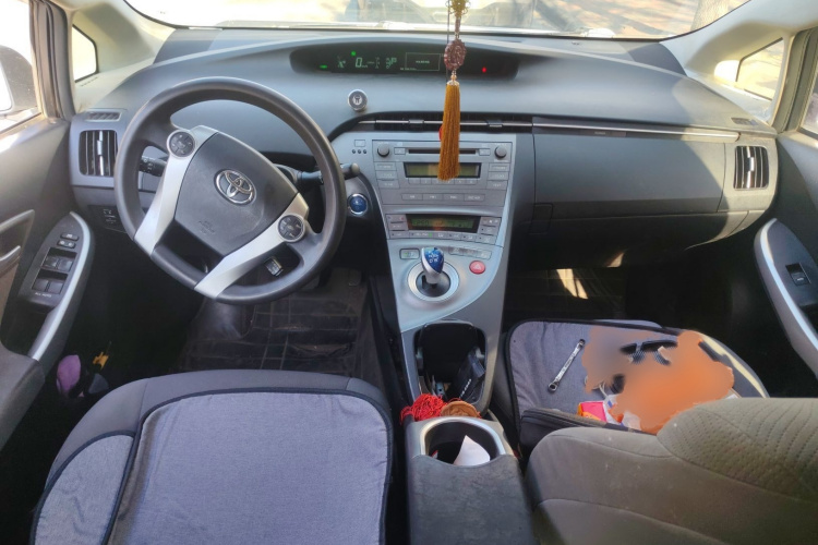 丰田 普锐斯 2012款 1.8L 标准版中控内饰7002