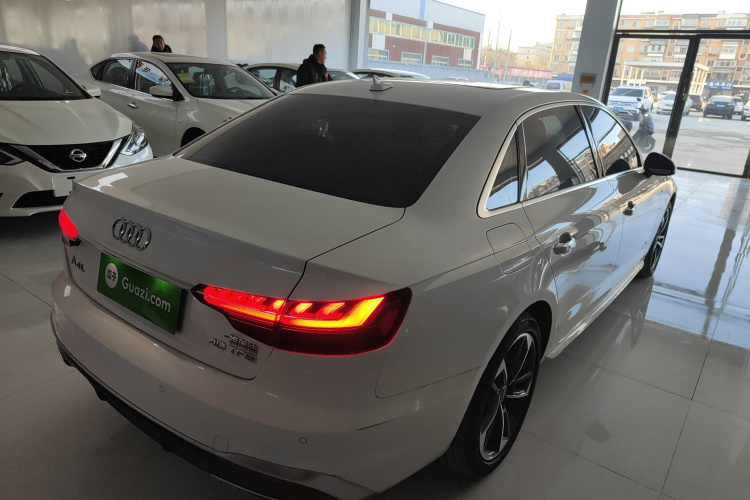 奥迪A4L 2023款 40 TFSI 时尚动感型车身外观6005