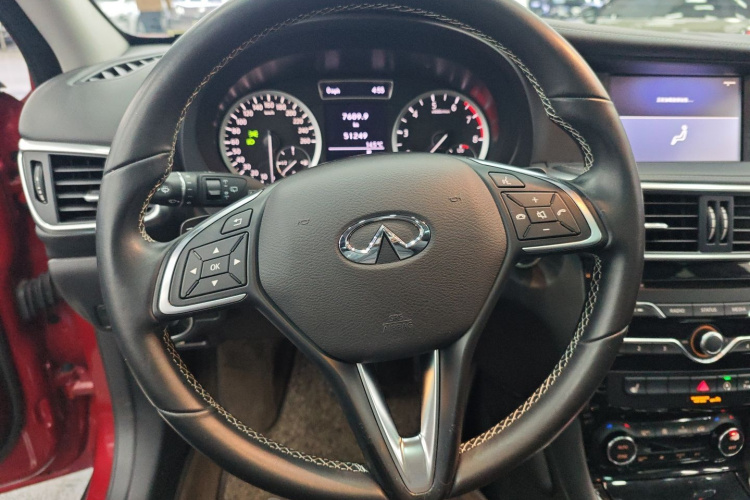 英菲尼迪QX30 2017款 1.6T 两驱运动版局部细节13