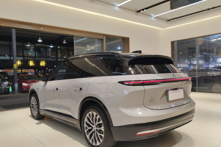 蔚来ES6 2023款 75kWh车身外观6006