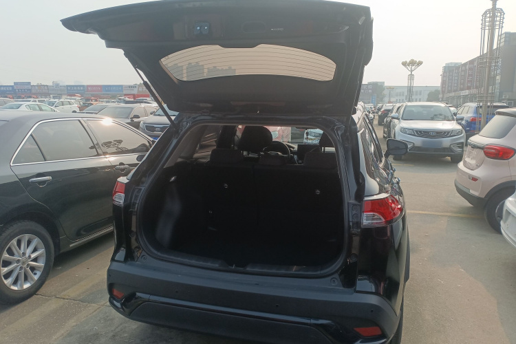 丰田 锋兰达 2023款 2.0L CVT精英版局部细节23