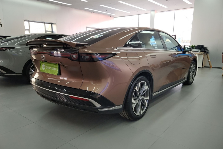 马自达EZ-6 2024款 增程200智尊版车身外观6003