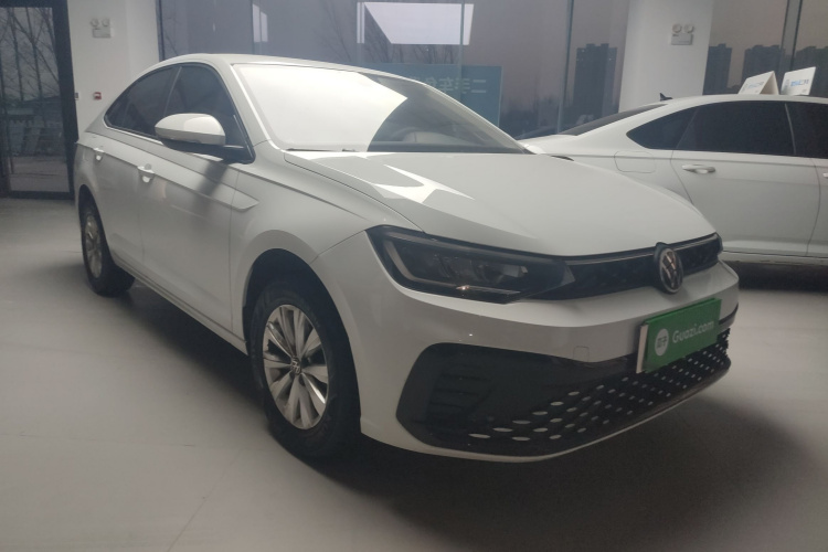 大众 朗逸 2023款 新锐 1.5L 自动出众新逸版车身外观3