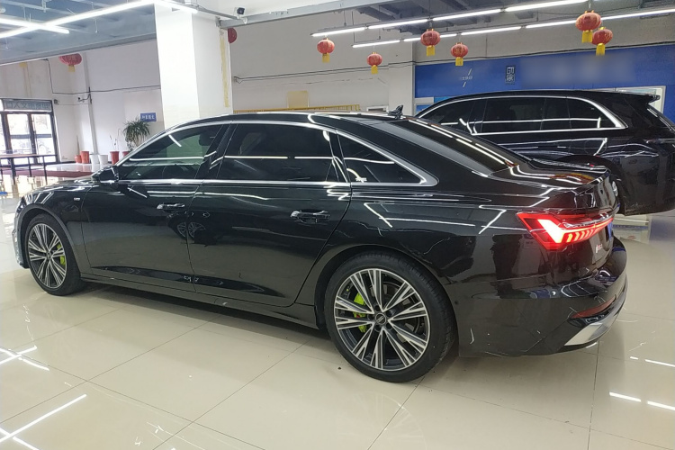 奥迪A6L 2023款 改款 55 TFSI quattro 尊享动感型车身外观6003