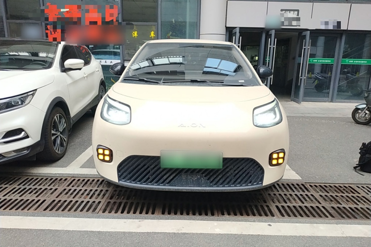 埃安 AION UT 2025款 330星辉版车身外观6001