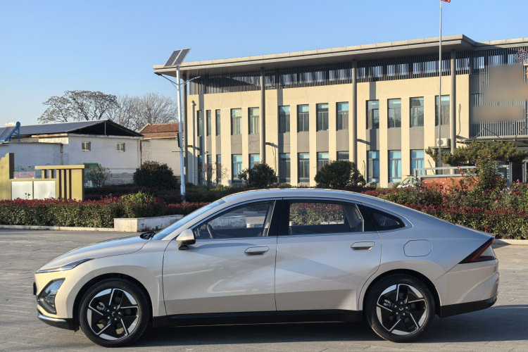 五菱汽车 五菱星光 2024款 共创版 510 进阶型车身外观6006