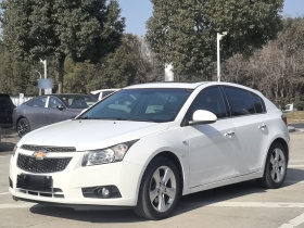 雪佛兰 科鲁兹 2013款 掀背 1.6T 自动旗舰型