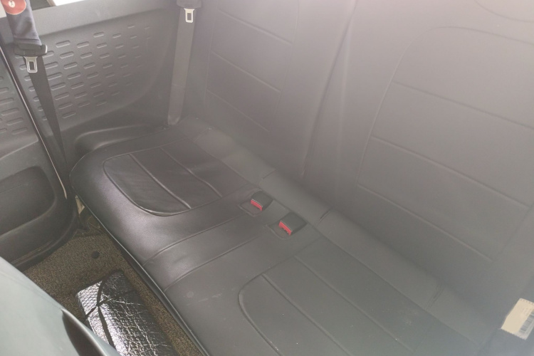 五菱汽车 宏光MINIEV 2021款 马卡龙时尚款 三元锂中控内饰7004