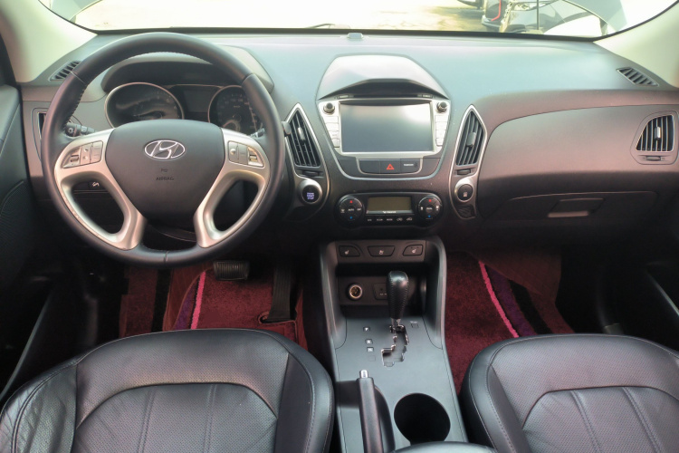 北京现代ix35 2015款 2.0L 自动两驱智能型 国IV中控内饰12