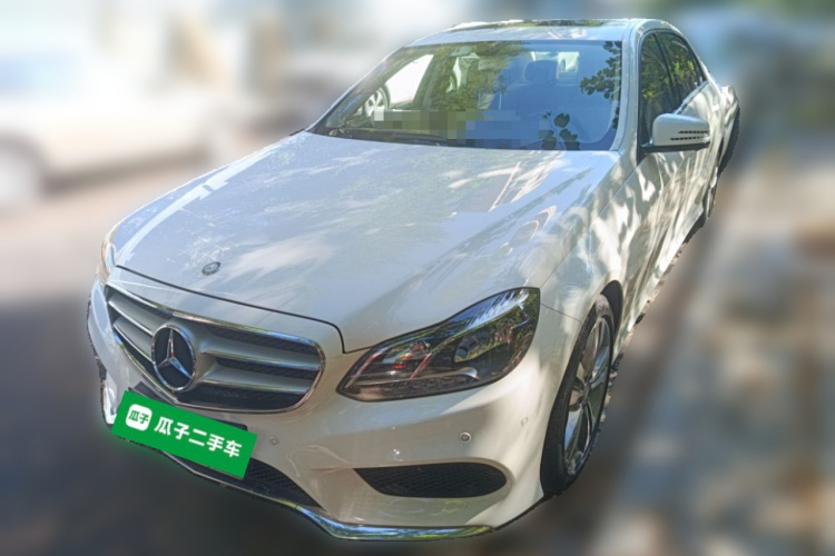 奔驰E级 2015款 E 260 L 运动型车身外观1