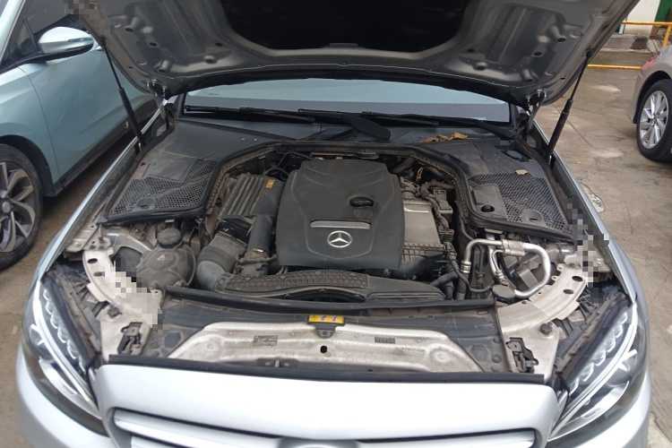 奔驰C级 2017款 改款 C 200 L 运动版局部细节24