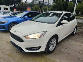 福特 福克斯 2018款 两厢经典 EcoBoost 125 自动超能风尚型智行版