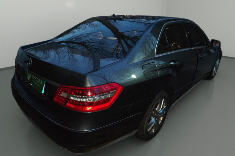 奔驰E级(进口) 2009款 E 300 时尚型车身外观7