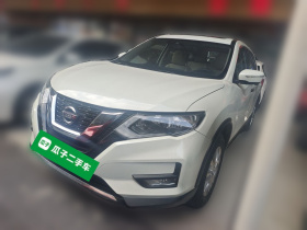 日产 奇骏 2017款 2.0L CVT舒适版 2WD